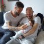 Vond deze boven een advertentie voor adoptie ouders... 👬💕
