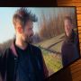 Voor De Wandeling ging op pad met de innemende @erikjanharmens Mooi mens. Maandag op teevee. Inclusief hanekam. 19u #npo2 #halloMuur