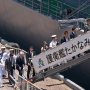【横浜開港祭 護衛艦たかなみ一般公開】ぞろぞろと後続も続く マジ誰なんだこの人達？ｗ 