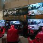 【東京オートサロン2017】ホール4前の連絡通路に設置されたグランツーリスモSPORT(PS4版)の体験コーナー プレイしたかったけど順番待ち80分・・・ 