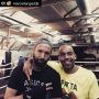 Cadeautip! @marcellangedijk kreeg een boksles voor zijn verjaardag #Repost @marcellangedijk with @repostapp.
・・・
Gister kreeg ik een privé boksles van Baas Wijnhold in de ring van de Vondelgym. Waaruit nog eens extra duidelijk werd hoe moeilijk boksen is. En hoe cool om te leren, dat ook. #denniswijnhold #personaltraining #boksen #boxing #vondelgym #amsterdam #langewegtegaan