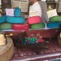 Bijzondere kaas. Markt Bédoin. 