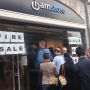 IAmStore: koopjes! En de rij om 9:30 uur.