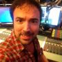 Zo en dan nu 2 uur lang retegeile tracks draaien in de #zwartelijst op #radio6! Joepie!! 