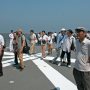 【艦艇公開 in 大洗2017】飛行甲板にやってきました 広々としてキモチイイ！！！ 