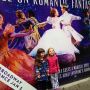 I. En April. Naar Cinderella. Op Broadway. 