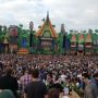 Ergens in de verte staat @LaidbackLuke, maar die gast is koning der koningen. #7thSunday 