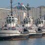 【YOKOSUKA軍港めぐり】このオサレな米海軍のタグボートはヴァリアント級というらしい
