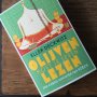 Dit is een aanrader van jewelste. Wat een leuk boek. Ellen Deckwitz helpt op weg bij het begrijpen waarderen van poëzie. Hoe moet je gedichten lezen? En hoe vooral niet? Waar moet je beginnen? Een boek vol mooie voorbeelden, geestige hoofdstukken en leuke tekeningen van Jenna Arts. Een plezier om te lezen!