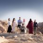 De afgelopen weken reisde ik met deze moeders en hun bekeerde dochters door Jordanië. Ze werkten aan hun relatie, probeerden meer begrip voor elkaar te krijgen. Wat ben ik trots op ze, want ze hadden het niet makkelijk. De serie die we samen maakten is vanaf 24 november te zien op NPO3. Op mijn site vind je meer informatie over het programma en de deelnemers.