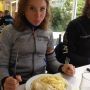 No @AvVleuten is'nt smiling for a french plate of pasta & chicken. Bon appetit?? #tourLanguedocSucks 