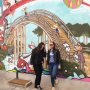 We love to hang around these wallpaintings 💕
