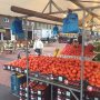 Plastic tasjes gewoon nog gratis. 
