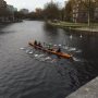Roeien in de stad. 