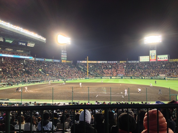 延長戦。甲子園寒いっす。