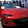 【LEVOLANT CARS MEET 2015】新型マツダ・ロードスター クルマの周りを取り囲む人の多さときたら・・・