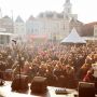 Bergen op Zoom! Wat zijn jullie toch een prachtig uitzicht vanaf de @538voorWarchild Stage! Straks hier @Sammaday! 