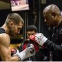 Geef je op voor ons spectaculaire boksevenement!
13:30 uur - Voorpremiere van de film Southpaw, Filmhallen
16:45 uur - Boksclinic met Barry Groenteman en Andy Souwer

Mis het niet!