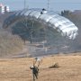 【習志野駐屯地 降下訓練始め】着地成功！