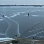 Eerste schaatsers alweer op het ijs in Giethoorn.  Webcam: https://www.youtube.com/watch?v=Af90X-ugJxw&feature=youtube_gdata_player