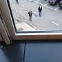 En daar heb je Tom en de rest van @editorsofficial op de #3fm parkeerplaats 