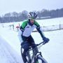 Als we niet kunnen schaatsen dan maar op de MTB spelen in het bos..