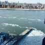 East River. En ijs. NY. 