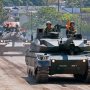 【武山駐屯地 東部方面混成団創立6周年記念行事】今回の観閲行進に参加した戦車は10式×1に74式×2 欲を言えば90式もいて欲しかったぜｗ 