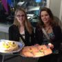 Lekker! Appeltaart en wafels! Dank je @eline3fm en @Kimberly3fm 