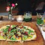 Vrijdag lunch! #pizzetta #hummus