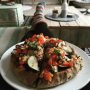Zelfgemaakte pizza op de bank😊 Tipt bijna aan een ⭐️⭐️⭐️ restaurant.