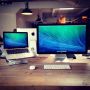 Cinema Display-awesomeness at the office :) #uitpakparty
